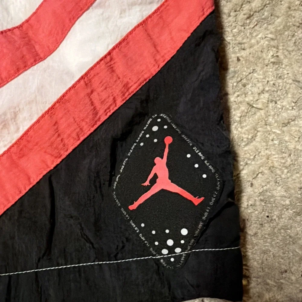 Nike Jordan Men's Athletic Mesh Shorts Salmon, Black White Drawstring Size XXL